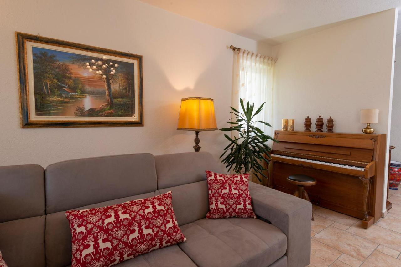 Villa Mara - Aosta - 200 Mq - Wifi - Jacuzzi - Parcheggio - Giardino 外观 照片